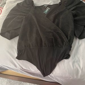 Wrap puff sleeves textured body suit